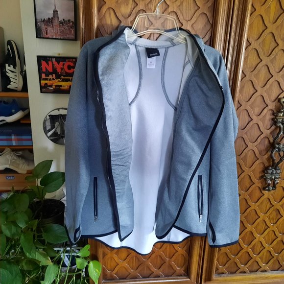 Reebok Tech Fleece Oversized Full Zip Hooded Jacket NWOT! -  Size S - Picture 9 of 16